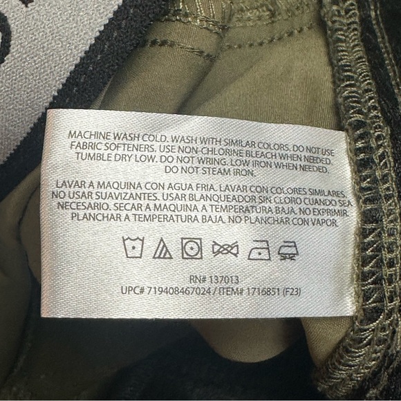 Orvis Pants Mens 40x30 Green Stretch Water Repellent Hiking Outdoor Comfort - Picture 6 of 13